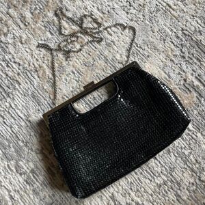Vintage Y2K/90s black chainmail bag clutch with silver hardware and chain strap